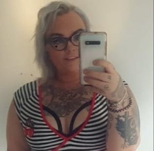 Meet your Posher, Lauren